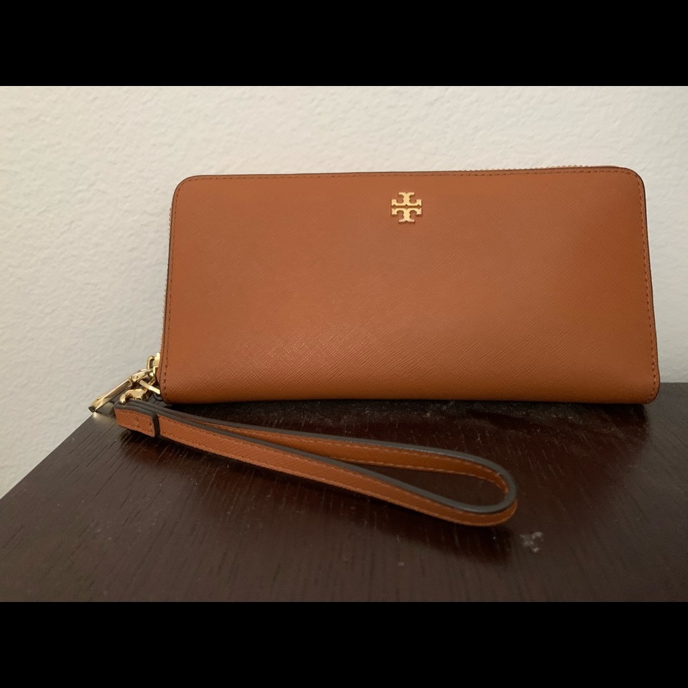 Tory Burch Marsden Leather Zip Around Wallet Brown